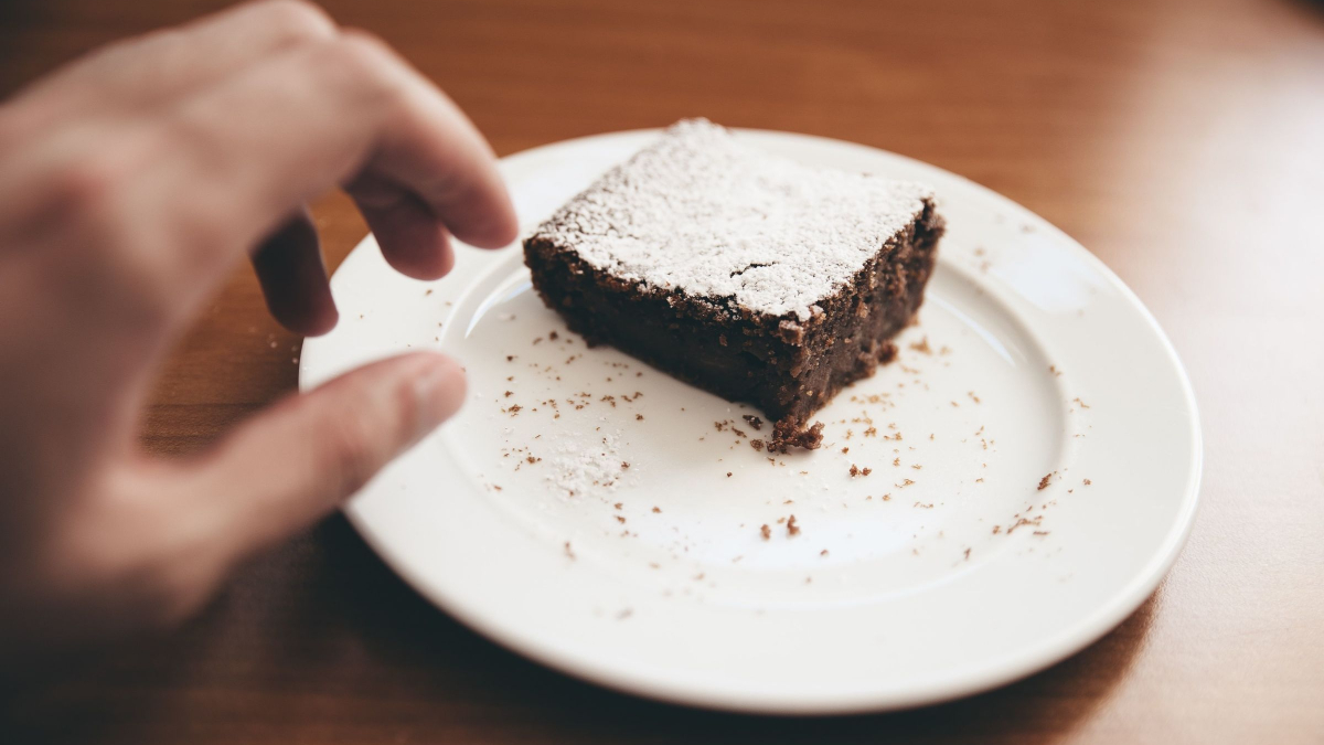 Writing “NO CANDY” on My Hands Looks Dumb but It&nbsp;Works
